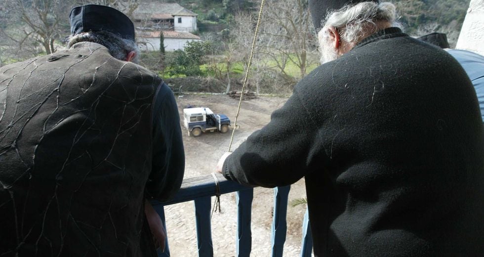 Περιοριστικά μέτρα μετά τα κρούσματα κορονοϊού στο Άγιο Όρος